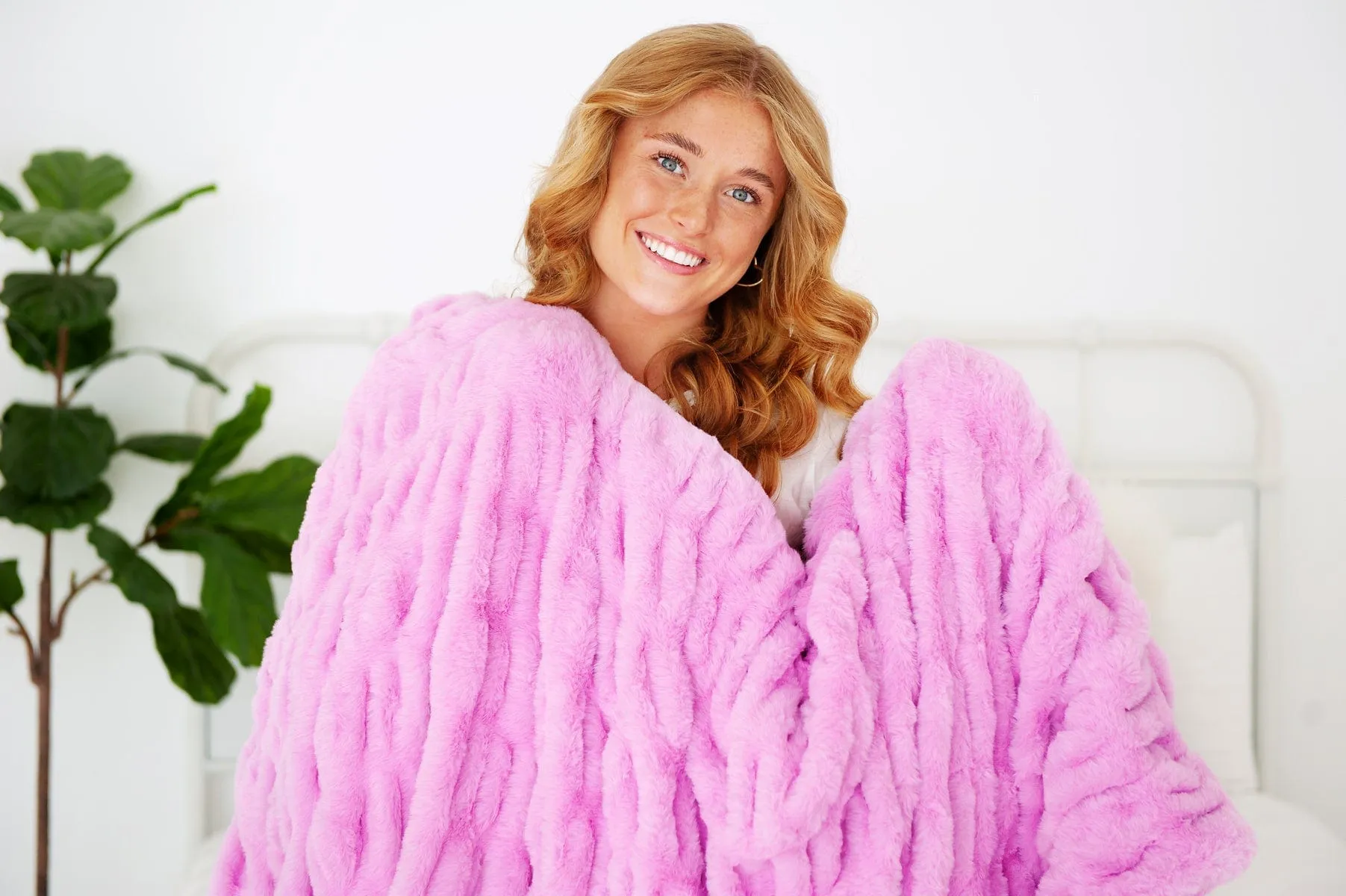 Hugs Taffy Pink Blanket